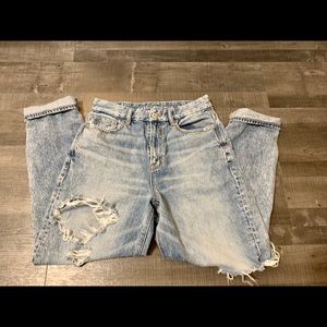 American Eagle Mom Jeans